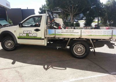 dans_mow_and_more_vehicle_wraps_graphics_griffith_graphics_signs_brisbane