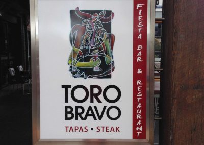 toro_bravo_lightboxes_signwriting_griffith_graphics_signs_brisbane